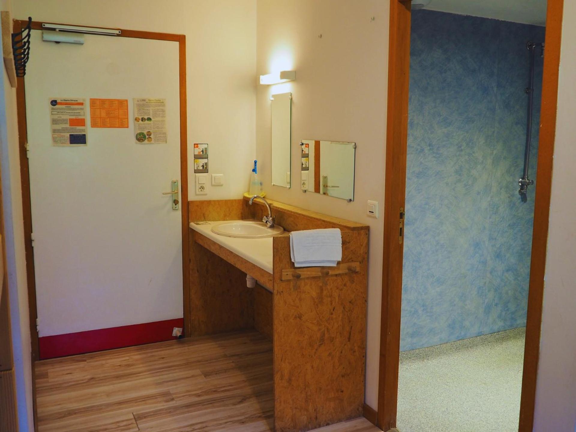 Auberge de Jeunesse HI La Clusaz Zimmer foto