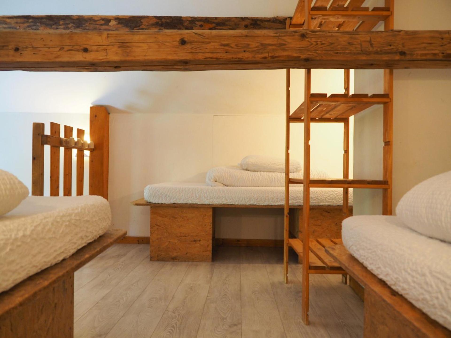 Auberge de Jeunesse HI La Clusaz Zimmer foto
